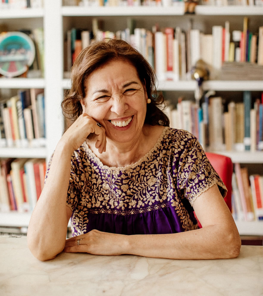 Norma Elia Cantu, Murchison Professor of the Humanities Norma Elia Cantu, Murchison Professor of the Humanities